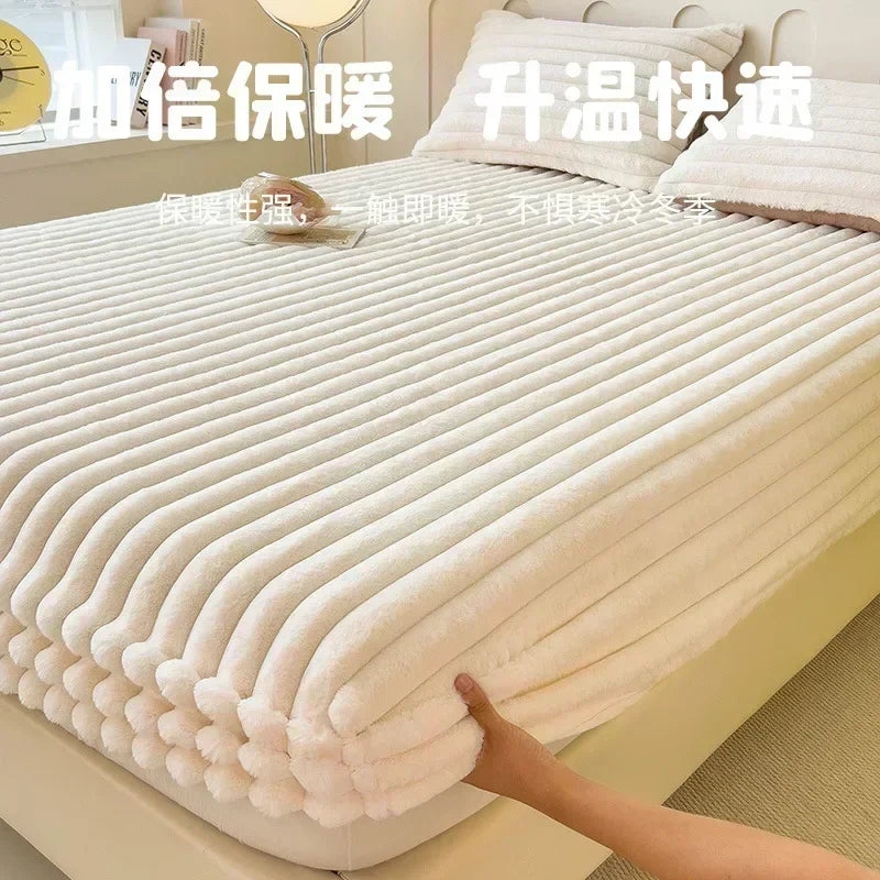 Winter Warm Velvet Bed Sheet Soft Student Dormitory Bedsheet Thick Fitted Sheet Mattress Protector Soft Bedspread Mattress Cover