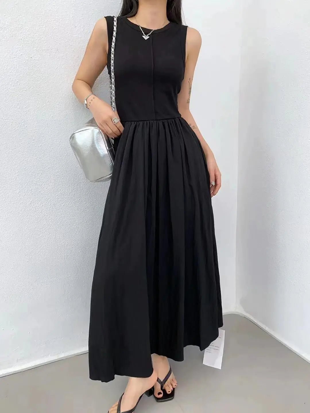 Summer Women White Casual High Waist Pleated Long Dress Lady Black Green Round Neck Sleeveless Sexy Slim Vest Dress Vestidos New